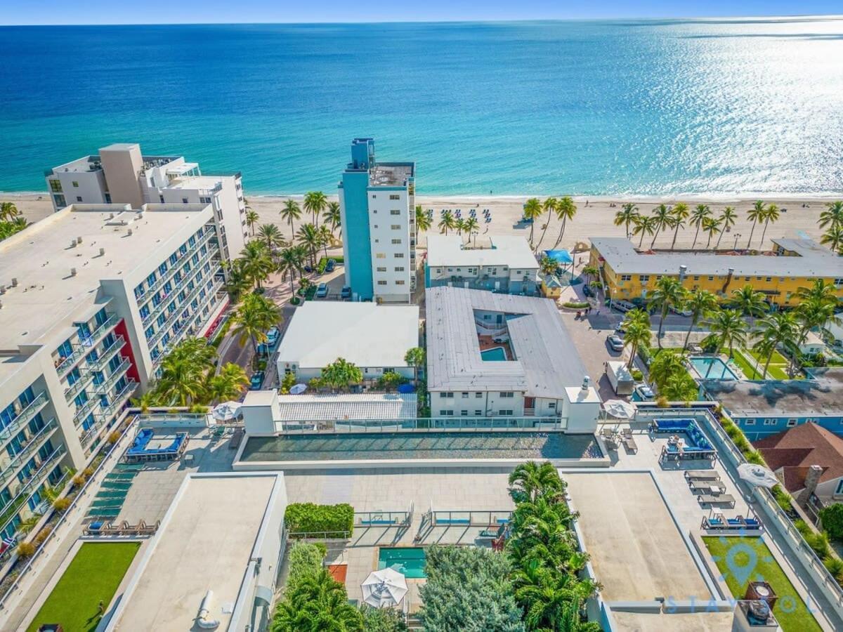 Beachfront Resort - Hot Tub & Pool- Near Beach Hollywood Extérieur photo